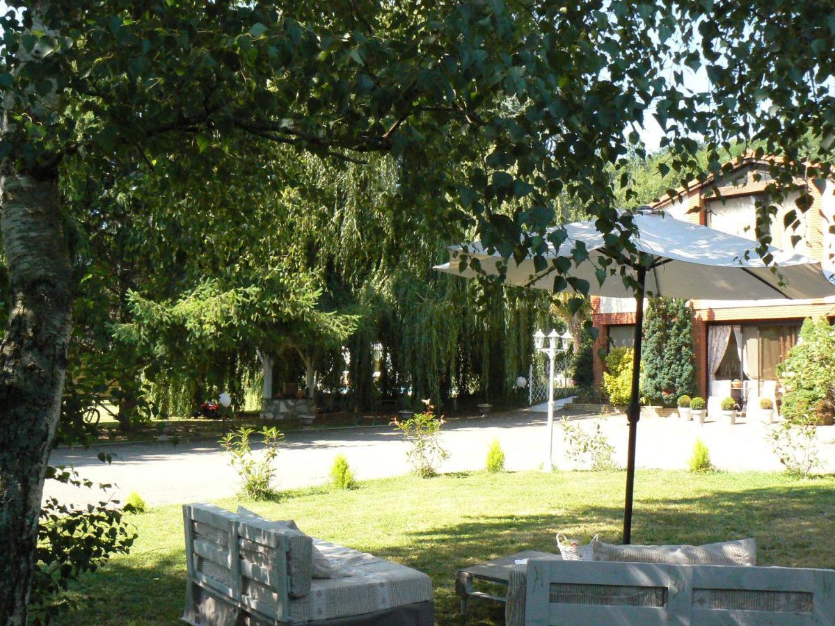 La Caldamente Bed & Breakfast Rieux-de-Pelleport Екстериор снимка